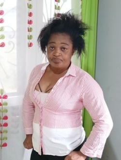 Profil de Belleange, une femme célibataire de 41 ans à Mfou