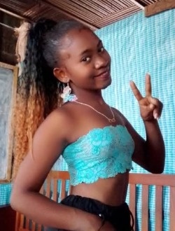 Profil de Lucia, une femme célibataire de 26 ans à Sambava