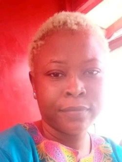 Profil de Aicha, une femme célibataire de 28 ans à Abang