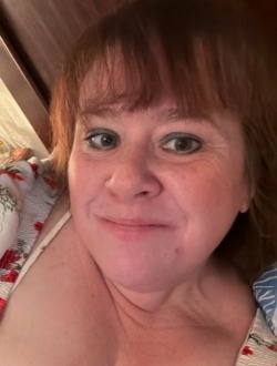 Profil de Molly, une femme célibataire de 44 ans à Anderson