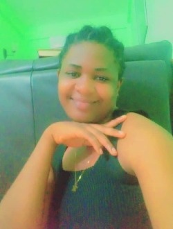 Profil de Cynthia, une femme célibataire de 22 ans à Douala