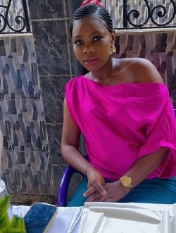 Profil de Delphine, une femme célibataire de 34 ans à Douala