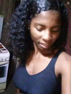 Profil de Clémence, une femme célibataire de 24 ans à Ajavibe