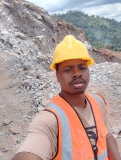 Profil de Gaëtan, un homme célibataire de 25 ans à Yaoundé
