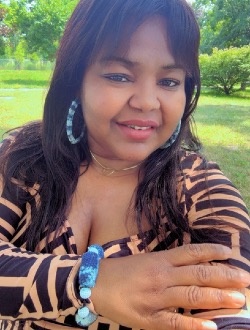 Profil de Curcumine42, une femme célibataire de 43 ans à Montréal-Est