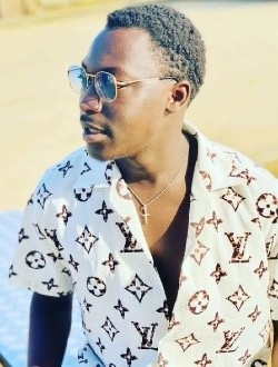Profil de Junior, un homme célibataire de 26 ans à Abidjan