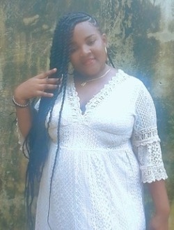 Profil de Lysha, une femme célibataire de 24 ans à Kribi