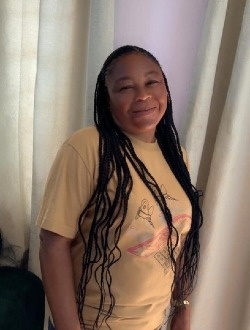 Profil de Alice, une femme célibataire de 50 ans à Yaoundé