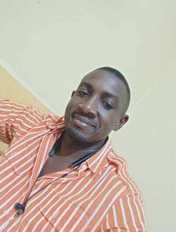 Profil de Thierry, un homme célibataire de 41 ans à Douala