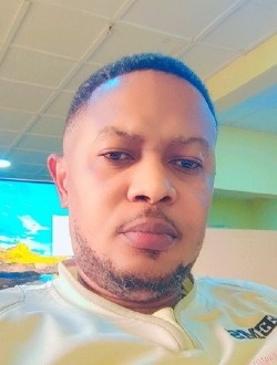 Profil de Cédric Kaper'S, un homme célibataire de 40 ans à Kinshasa