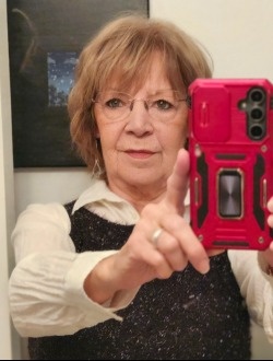 Profil de Claire, une femme célibataire de 71 ans à Montréal-Est