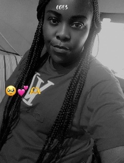 Profil de Lucinda, une femme célibataire de 35 ans à Douala