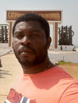Profil de Fred Saizonou, un homme célibataire de 40 ans à Cotonou