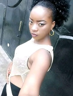 Profil de Faddy, une femme célibataire de 31 ans à Kinshasa