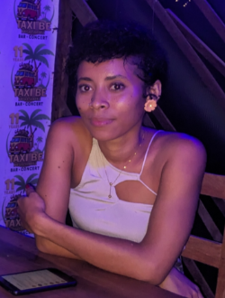 Profil de Victoria, une femme célibataire de 26 ans à Antananarivo