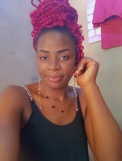 Profil de Antoinette Diane, une femme célibataire de 35 ans à Yaoundé