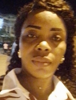 Profil de Flavia, une femme célibataire de 45 ans à Abidjan