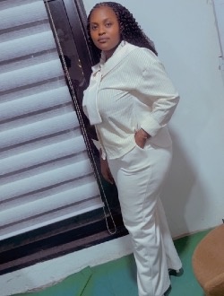 Profil de Stevie, une femme célibataire de 23 ans à Douala