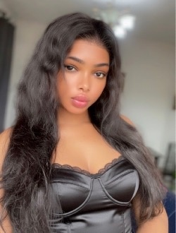 Profil de Gloria, une femme célibataire de 23 ans à Kinshasa