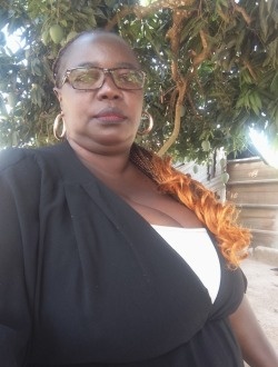 Profil de Helene, une femme célibataire de 49 ans à Grand-Bassam