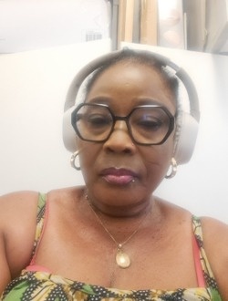 Profil de Sohone, une femme célibataire de 53 ans à Genève