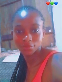 Profil de Manuella, une femme célibataire de 26 ans à Yaoundé