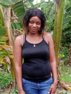 Profil de Stéphanie, une femme célibataire de 31 ans à Abang