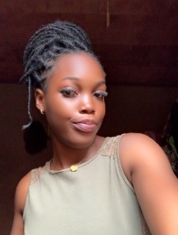Profil de Jorelle, une femme célibataire de 22 ans à Yaoundé