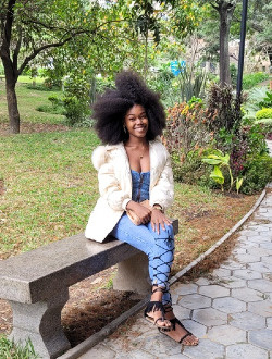 Profil de Mouanjaniy, une femme célibataire de 26 ans à Toamasina