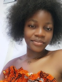 Profil de Nawel, une femme célibataire de 23 ans à Douala