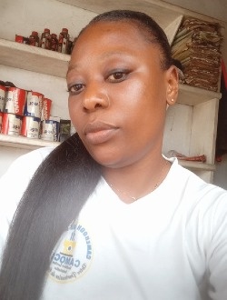 Profil de Laurence, une femme célibataire de 30 ans à Douala