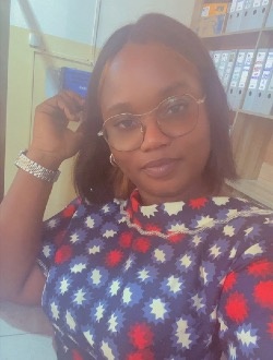 Profil de Ines, une femme célibataire de 34 ans à Abomey-Calavi