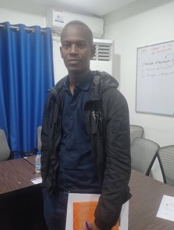 Profil de Mathias, un homme célibataire de 33 ans à Abéka