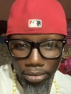 Profil de Oumar, un homme célibataire de 37 ans à Dakar