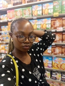 Profil de Rachidetou, une femme célibataire de 30 ans à Nkourom-Centre