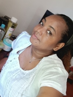 Profil de Kaliny, une femme célibataire de 34 ans à Abattoir