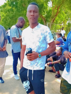 Profil de Staf, un homme célibataire de 38 ans à Lomé