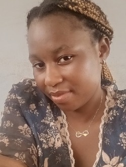Profil de Manuella, une femme célibataire de 24 ans à Yaoundé