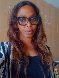 Profil de Priscilia, une femme célibataire de 32 ans à Abakakoua