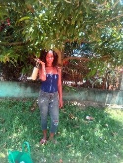 Profil de Olga, une femme célibataire de 41 ans à Antalaha