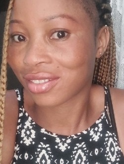 Profil de Amandine, une femme célibataire de 37 ans à Abidjan