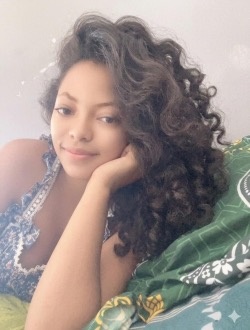Profil de Sandy, une femme célibataire de 25 ans à Toamasina