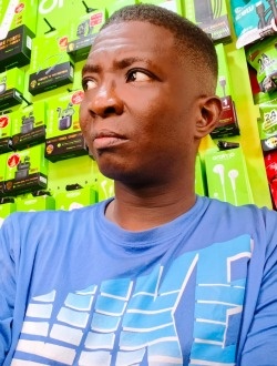 Profil de Abdoul Tes, un homme célibataire de 38 ans à Abidjan