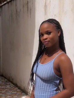 Profil de Monica, une femme célibataire de 25 ans à Lomé