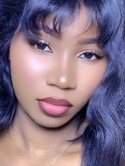 Profil de Victoire, une femme célibataire de 27 ans à Petit Abidjan-Youkou