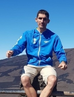 Profil de Séb, un homme célibataire de 44 ans à Saint-Pierre