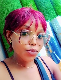 Profil de Lou, une femme célibataire de 33 ans à Douala