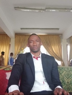 Profil de Polsky, un homme célibataire de 35 ans à Yaoundé