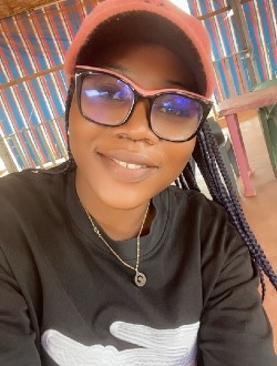 Profil de Elvige, une femme célibataire de 28 ans à Yaoundé