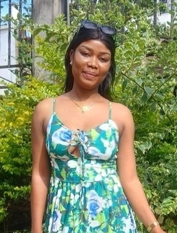 Profil de Gabrielle, une femme célibataire de 25 ans à Yaoundé